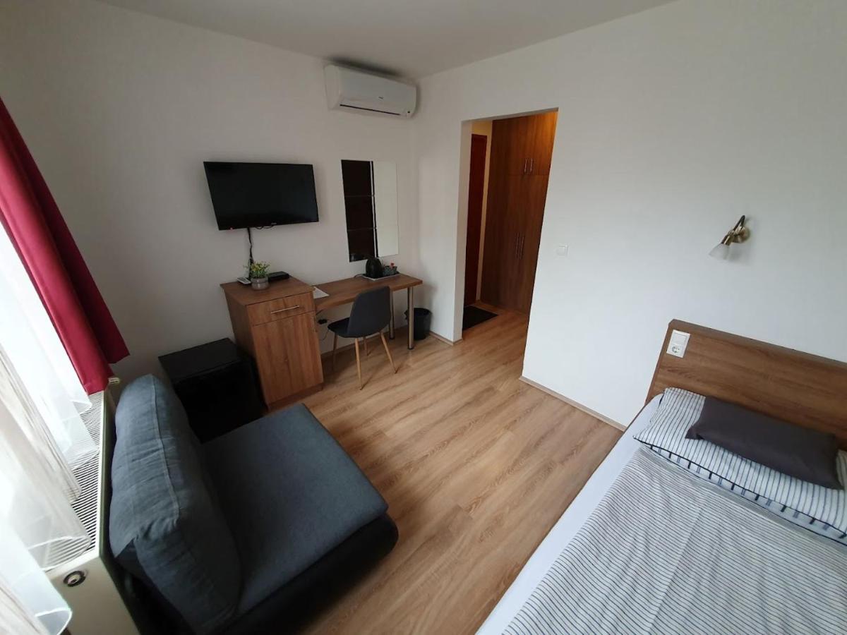 Citylife Rooms โมชนมายารูวาร์ ภายนอก รูปภาพ